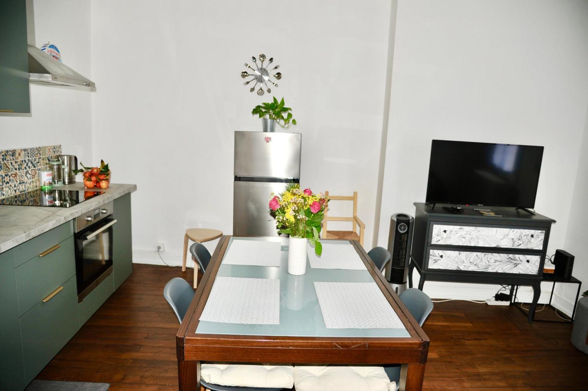 *Cocooning Family* Apartment Тур Екстериор снимка